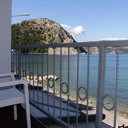 Korfez Hotel 3*
