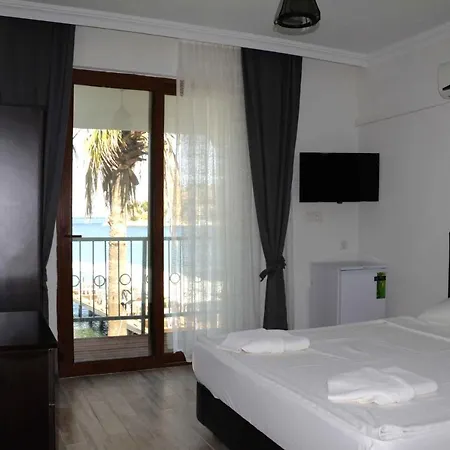 Korfez Hotel 3*
