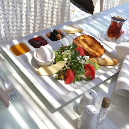 Hotel Korfez 3*